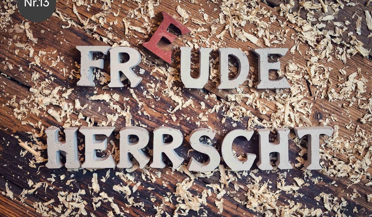 BiT-Postkarte-Cartulina-Freude-herrscht